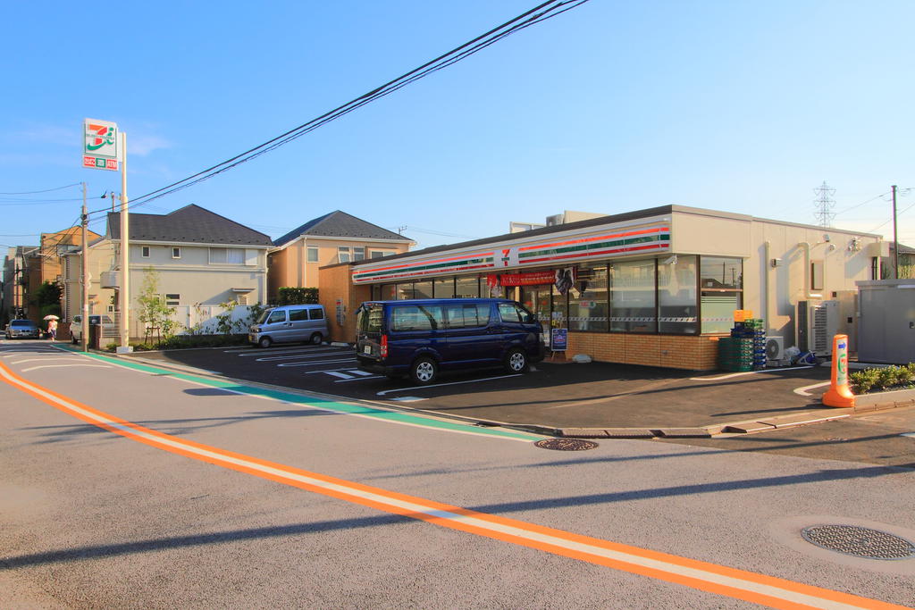コンビニ　セブンイレブン世田谷北烏山8丁目店（コンビニ）まで674m