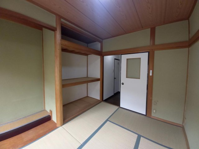 京阪本線 寝屋川市駅 徒歩15分 3階建 築36年の居間写真