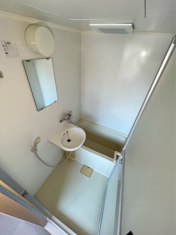 バス・シャワールーム　※他部屋参考写真