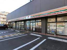 コンビニ　セブンイレブン 世田谷給田3丁目店（コンビニ）まで194m