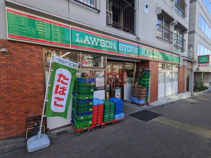 コンビニ　ローソンストア100渋谷本町三丁目店（コンビニ）まで440m