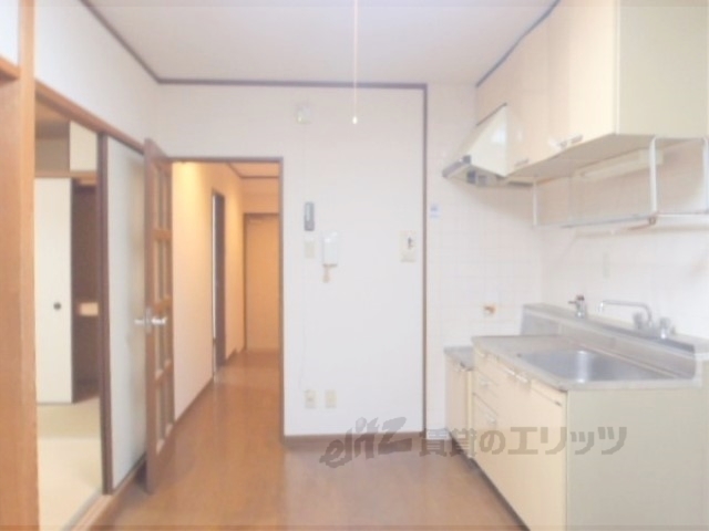 第2藤栄ハイツの居間写真
