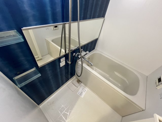 バス・シャワールーム　同物件別部屋写真