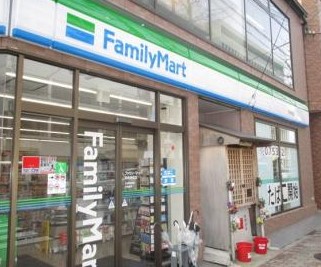 コンビニ　ファミリーマート 四条御前店（コンビニ）まで539m