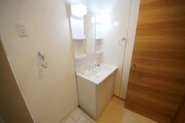 ＪＲ京浜東北線 北浦和駅 徒歩16分 2階建 築7年の内装写真