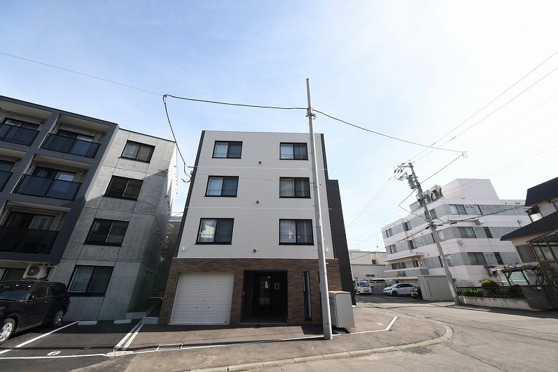 地下鉄東豊線 豊平公園駅 徒歩5分 4階建 築3年の外観写真