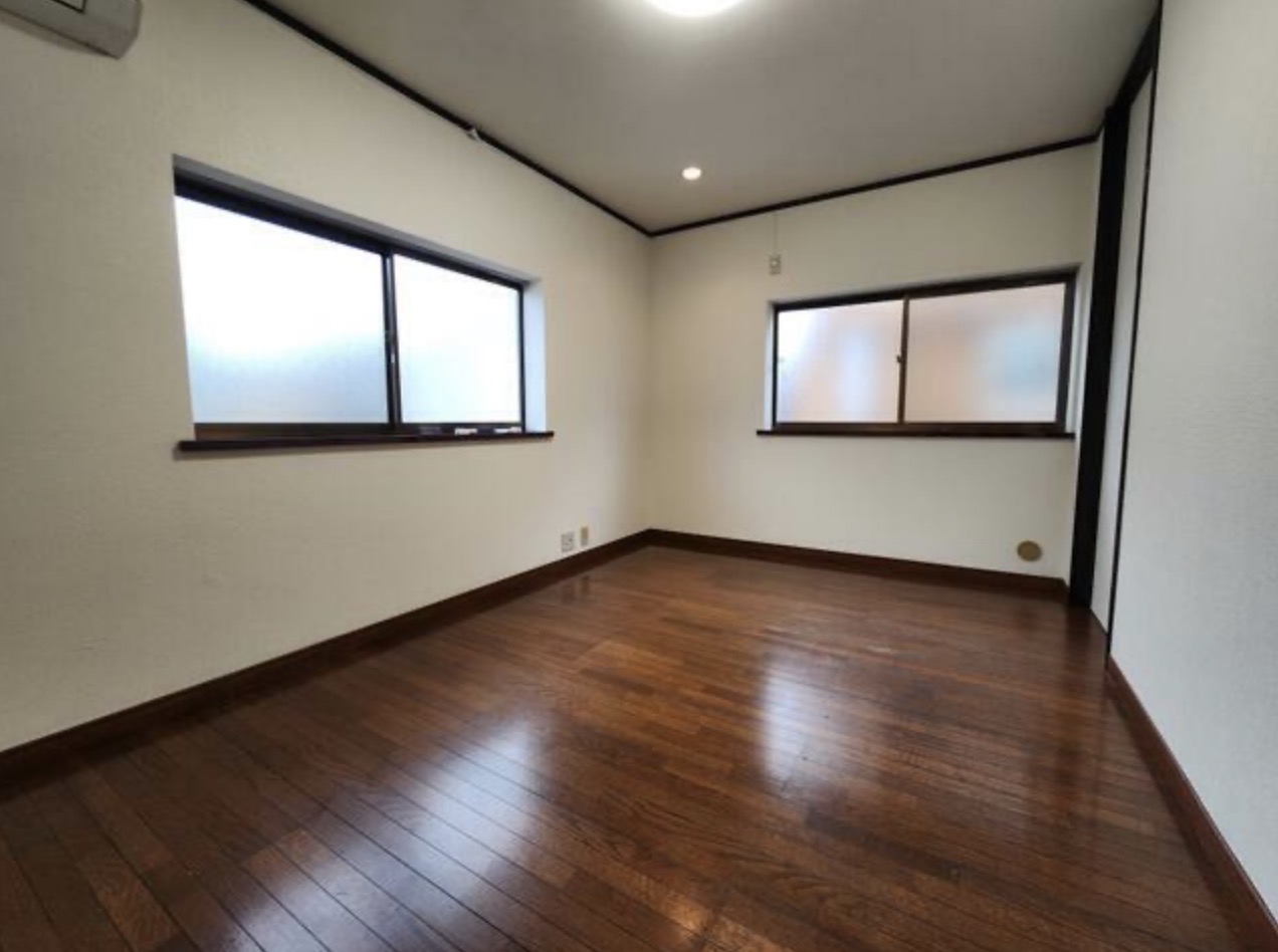 仲町戸建の内装写真