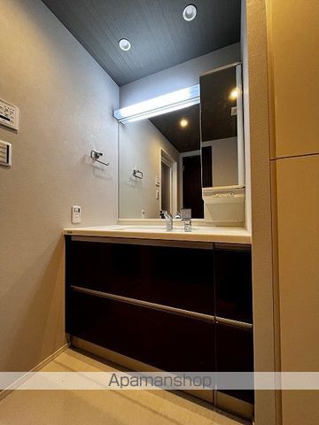 みなとみらい線 みなとみらい駅 徒歩1分 31階建 築23年のトイレ写真