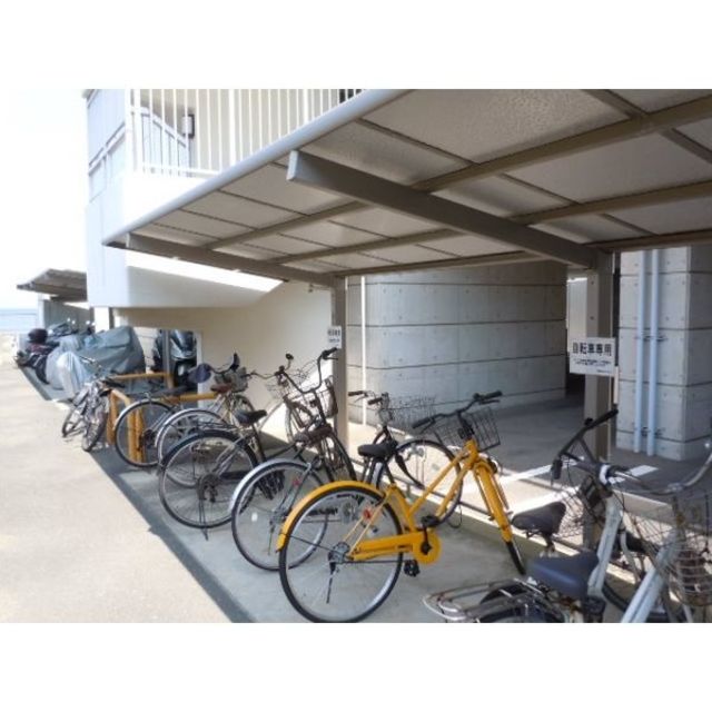 駐車場　駐輪場