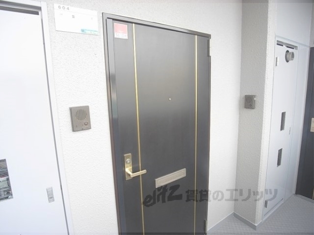 エスリード京都河原町204の玄関写真