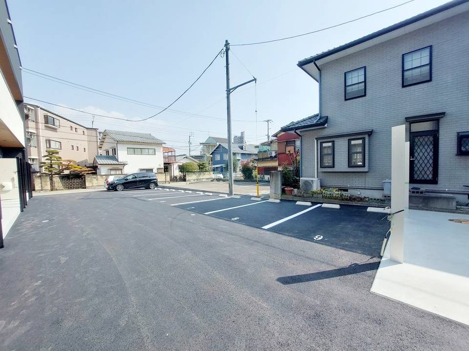 駐車場　駐車場