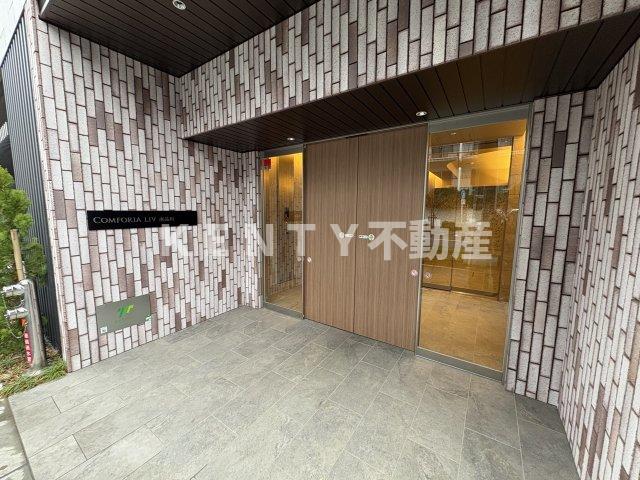 エントランス　建物の内部です