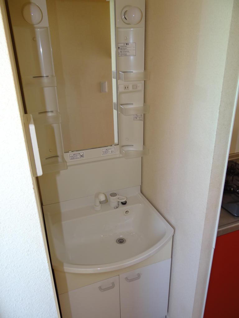 洗面設備　独立洗面台は必須ですね♪