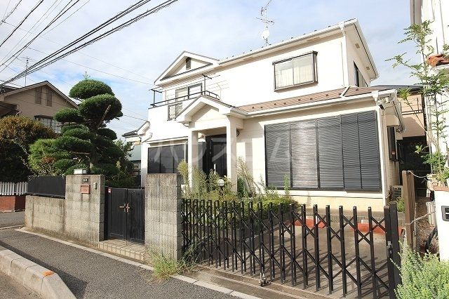 中尾貸家　藤原邸の建物外観