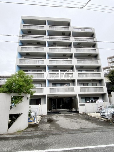 船橋市本町のマンションの建物外観