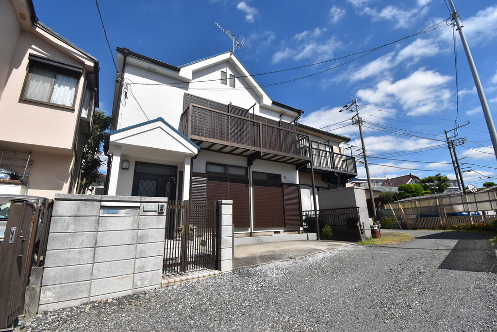 香川貸家の建物外観