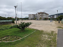 【岡山市北区一宮のマンションの小学校】