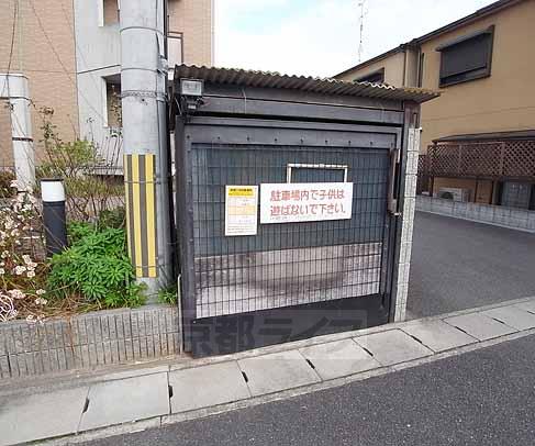 【京都市伏見区羽束師菱川町のマンションのその他】