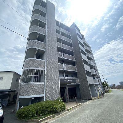 熊本市中央区新屋敷のマンションの建物外観