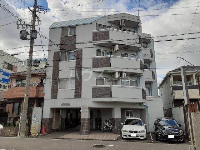 清須市西枇杷島町弁天のマンションの建物外観