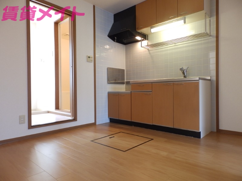 居室・リビング　同型部屋写真です。