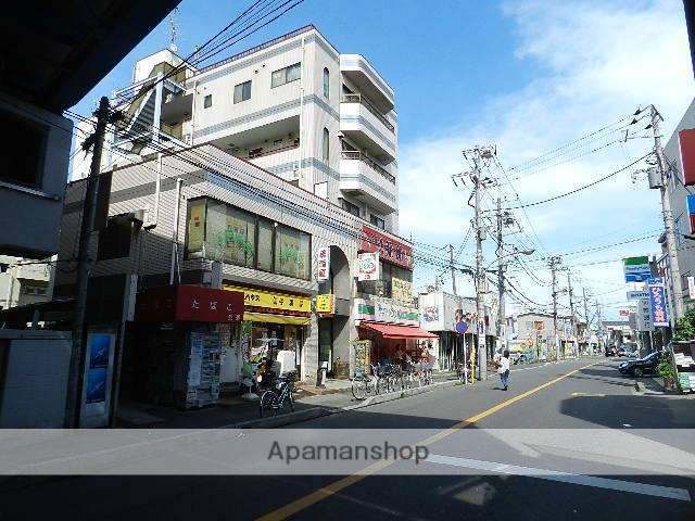 コンビニ　セブンイレブン（コンビニ）まで204m