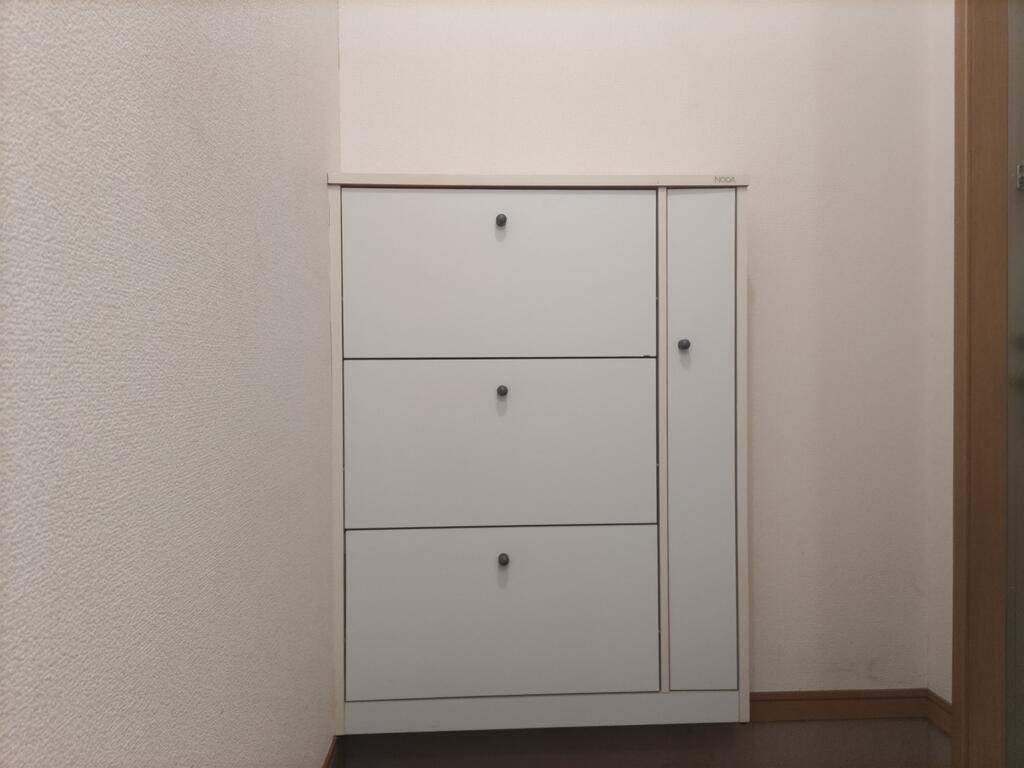 収納　シューズBOX