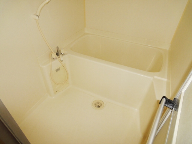 バス・シャワールーム　別号室の写真です