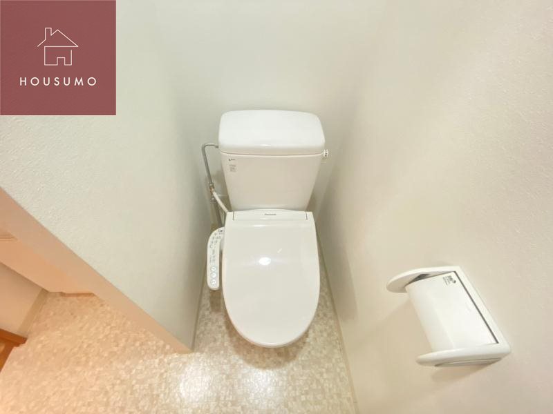 トイレ　同施工会社・同型モデルの室内です。（参考写真・イメージ写真）