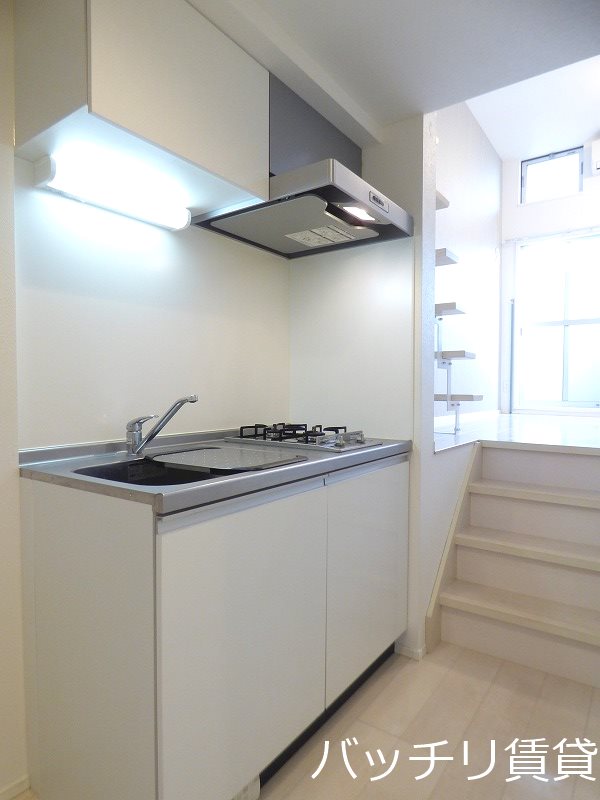 キッチン　同型タイプの為、現状を優先致します。