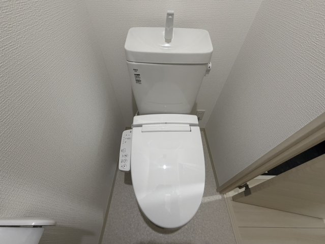 トイレ　清潔感のあるトイレです