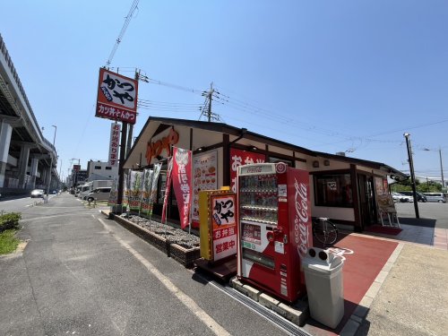 飲食店　かつや東大阪中央大通店（飲食店）まで401m
