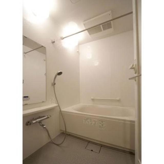 バス・シャワールーム　※写真は同タイプ住戸です。