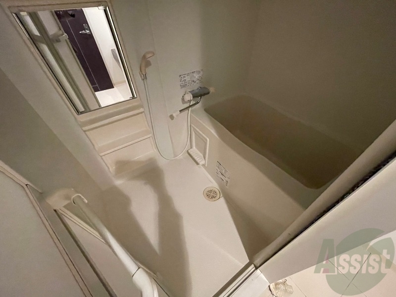 バス・シャワールーム　お風呂です。ゆっくりお風呂につかるのも体に良いですね～