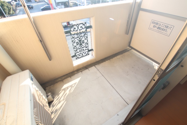 バルコニー　※別室の参考写真の為、現況優先です。