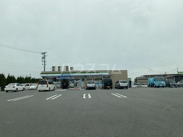コンビニ　ファミリーマート　碧南六軒町店（コンビニ）まで674m