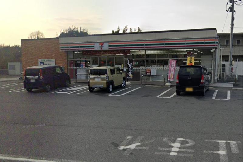 コンビニ　セブンイレブン宇部ひらき店（コンビニ）まで614m