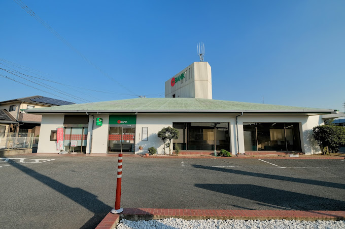 銀行　トマト銀行中島支店（銀行）まで416m