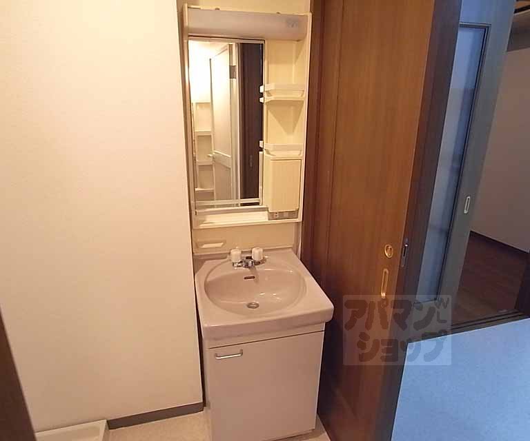 洗面設備　独立洗面台