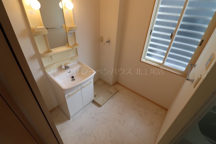 洗面設備　お問合せは048-772-8202