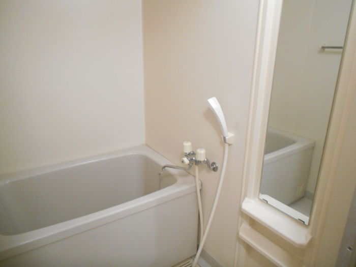 バス・シャワールーム　トイレもきれいです