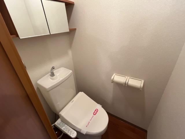 トイレ　トイレ