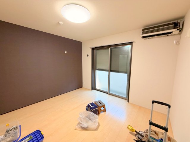 その他部屋・スペース　ゆとりのあるベッドルームで快適な睡眠をとってくださいね。