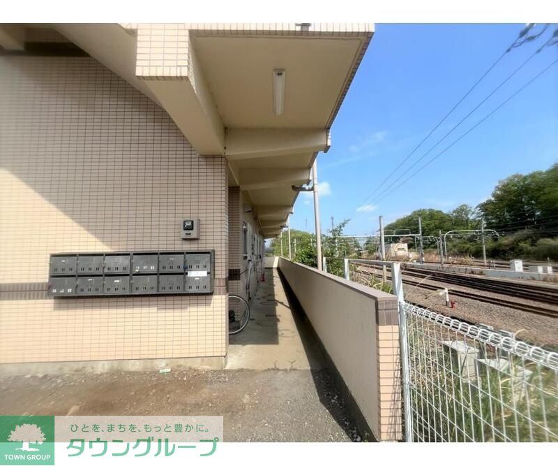 エントランス　庭