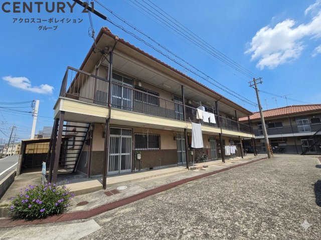 建物外観　敷地内に駐車場あります！