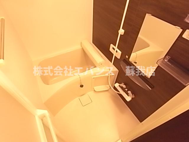バス・シャワールーム　お風呂で日々の疲れを落としましょう