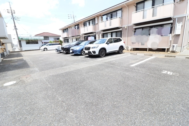 駐車場　駐車場