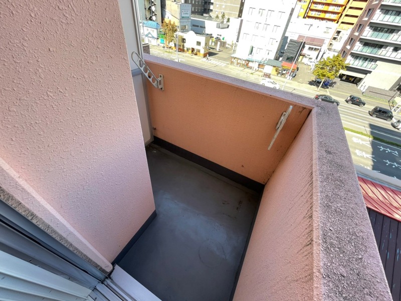 バルコニー　バルコニーです。洗濯物を干したり一息ついたりできますね！