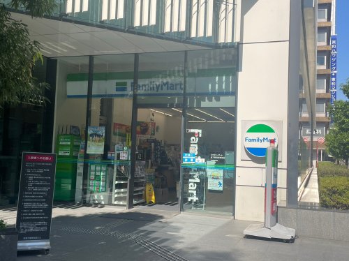 コンビニ　ファミリーマート 地下鉄高岳駅前店（コンビニ）まで216m