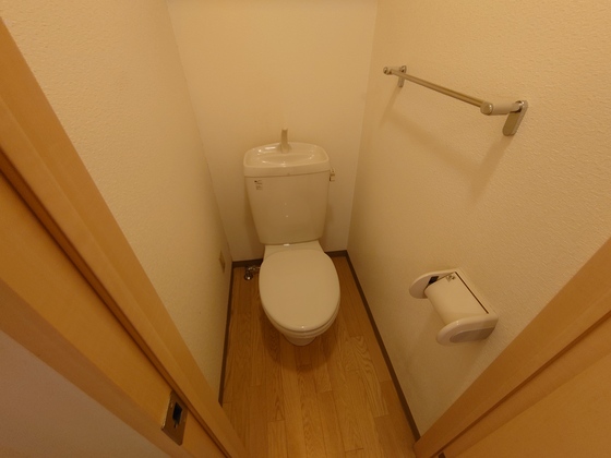 トイレ　※別部屋の写真です